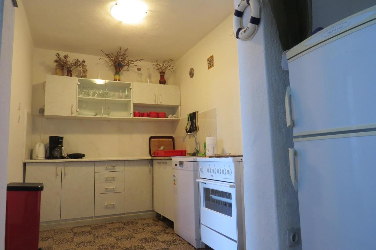 Apartments Feral 2 Baška Voda Zewnętrze zdjęcie